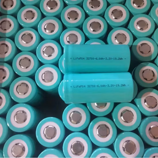 Batería de luz de calle solar Batería LiFePO4 de alta calidad Baterías de iones de litio 18650 26650 celdas